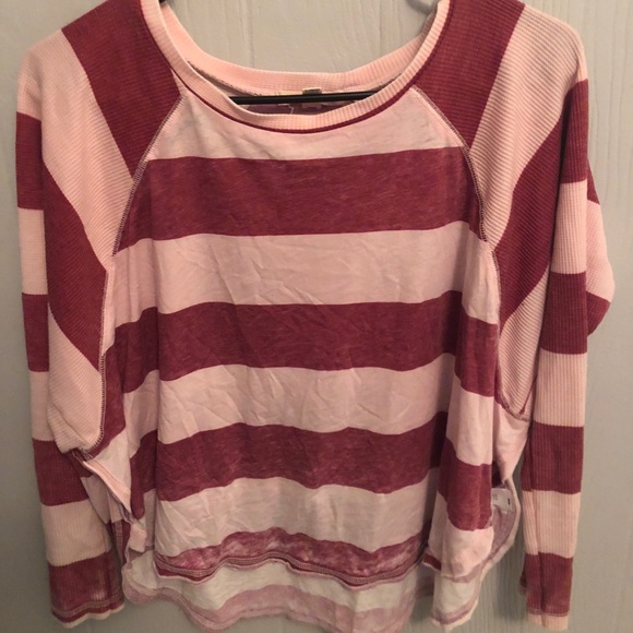 Striped Kind of Cropped Top - Picture 2 of 2